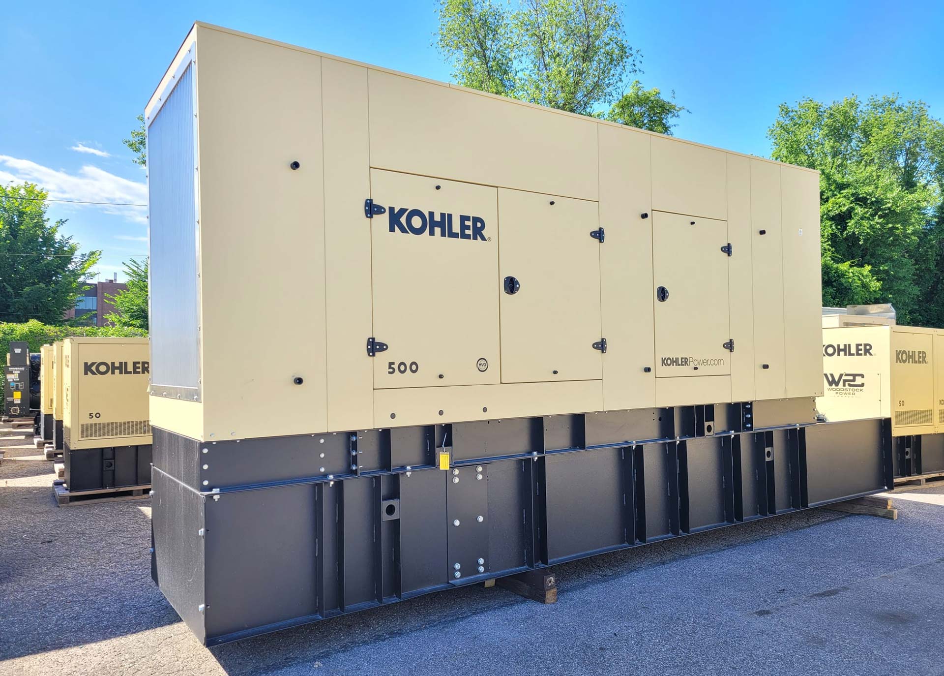 Generator-enclosure-beside-telecom-shelter